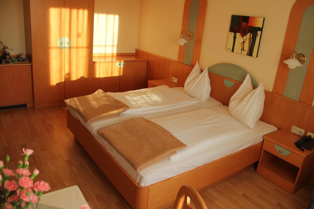 Landhotel Erhardt Bad Waltersdorf Kültér fotó
